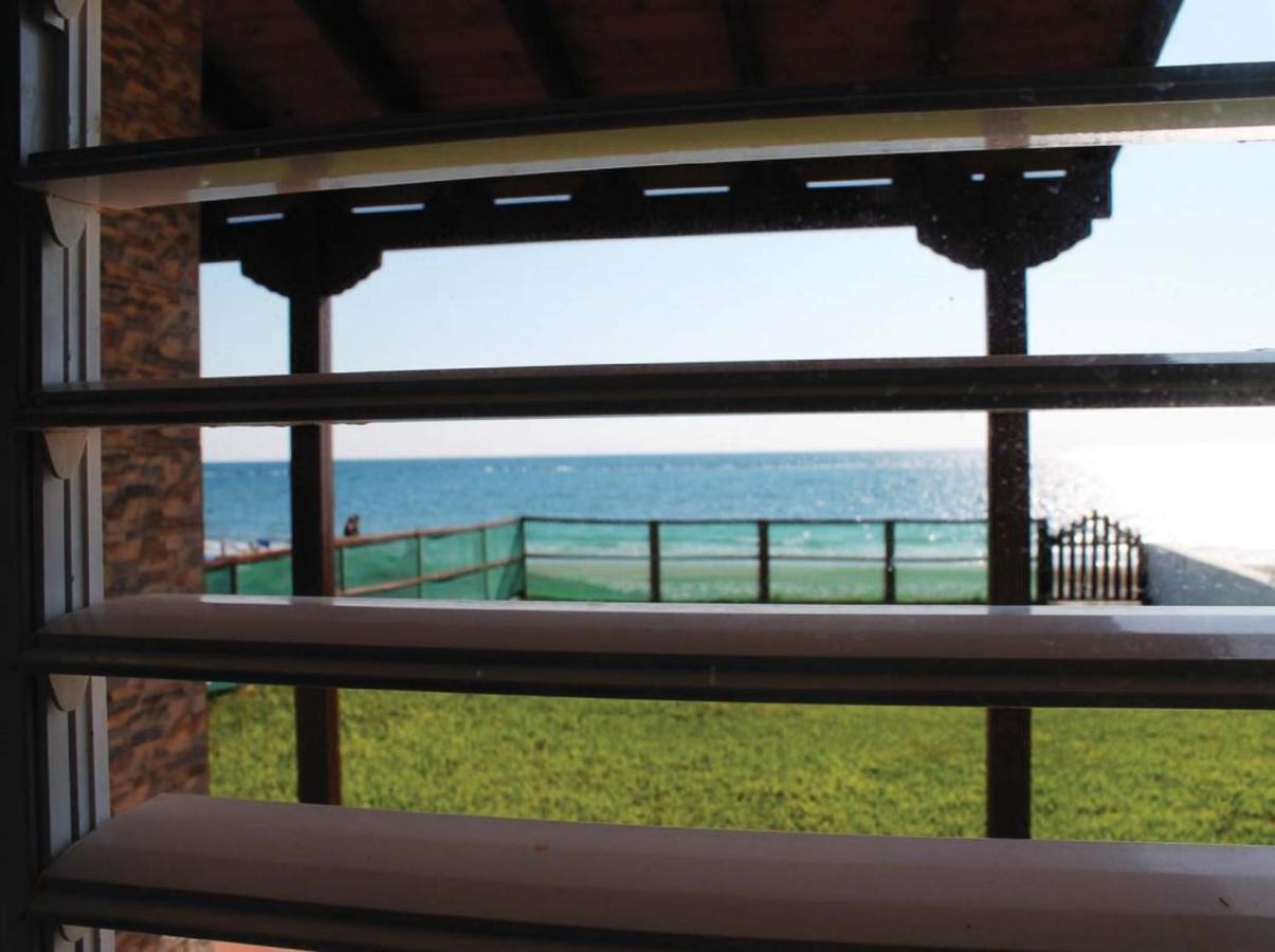 Panorama Beach House, 5 Meters To The Sea Perivolia Exterior photo